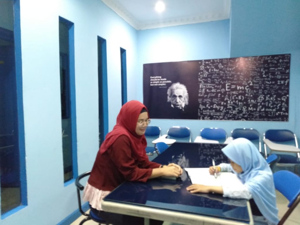 Guru Calistung - Anak Pintar Baca Tulis Hitung di Jaka Sampurna Bekasi Hubungi 081294496174